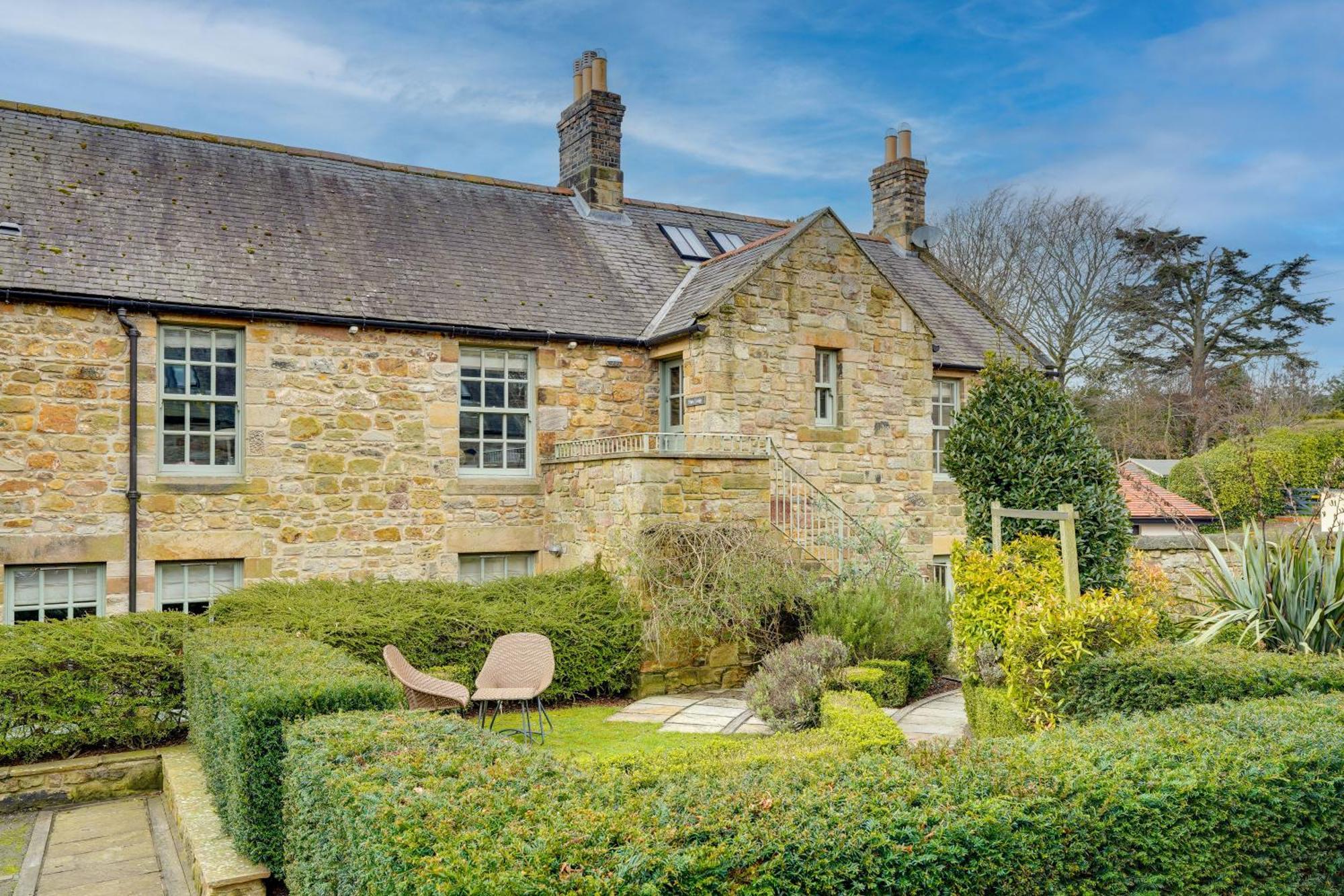 Pope Lodge: Stunning Stone Coach House Conversion Alnmouth Exterior photo
